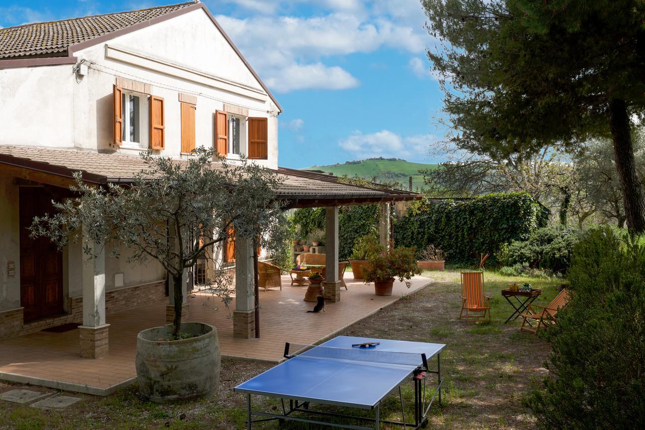 Casa Vacanze A Rubbianello Monterubbiano Exterior foto